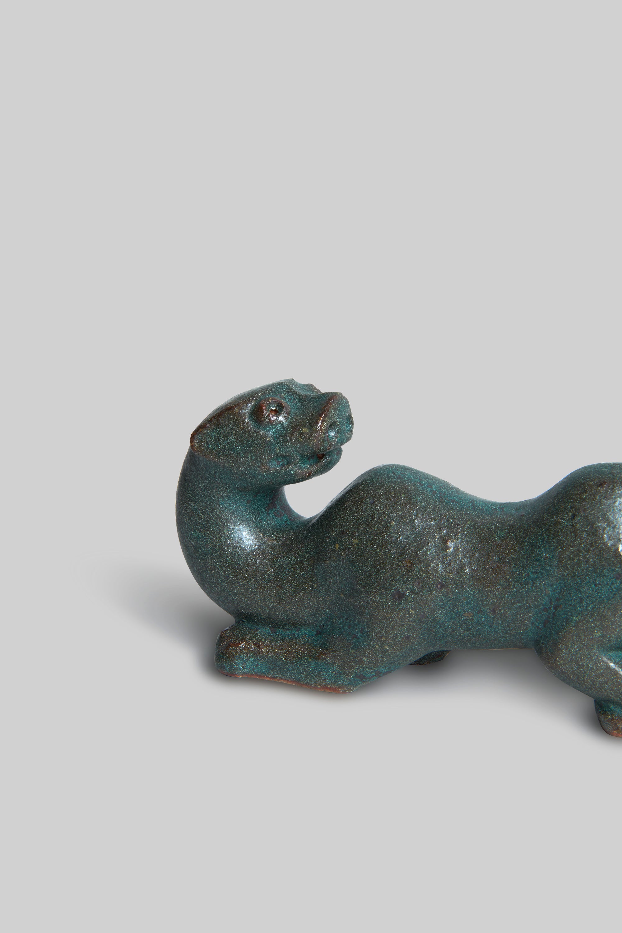 “Rong” Stoneware Brush Holder Paper Weight