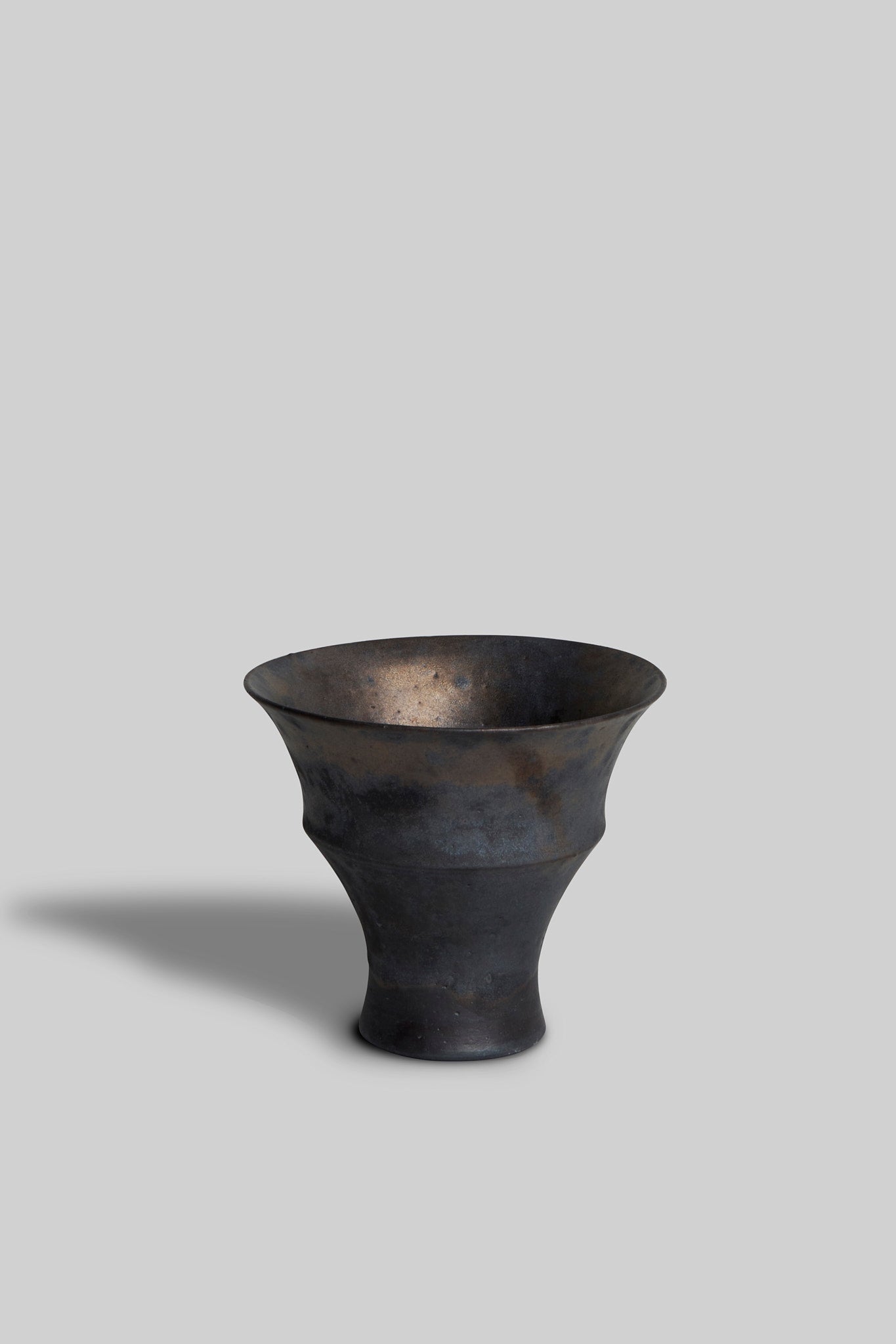 Metal Edge Ceramic Plant Pot