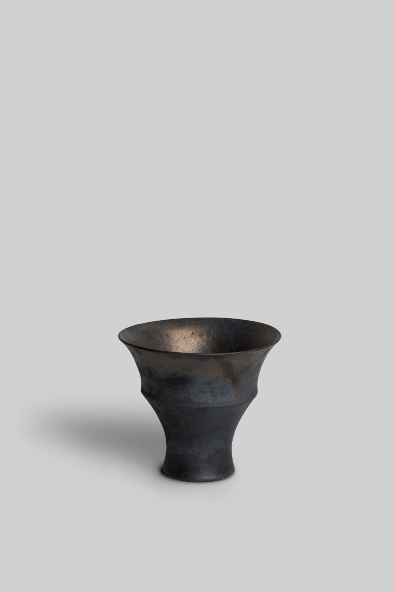 Metal Edge Ceramic Plant Pot