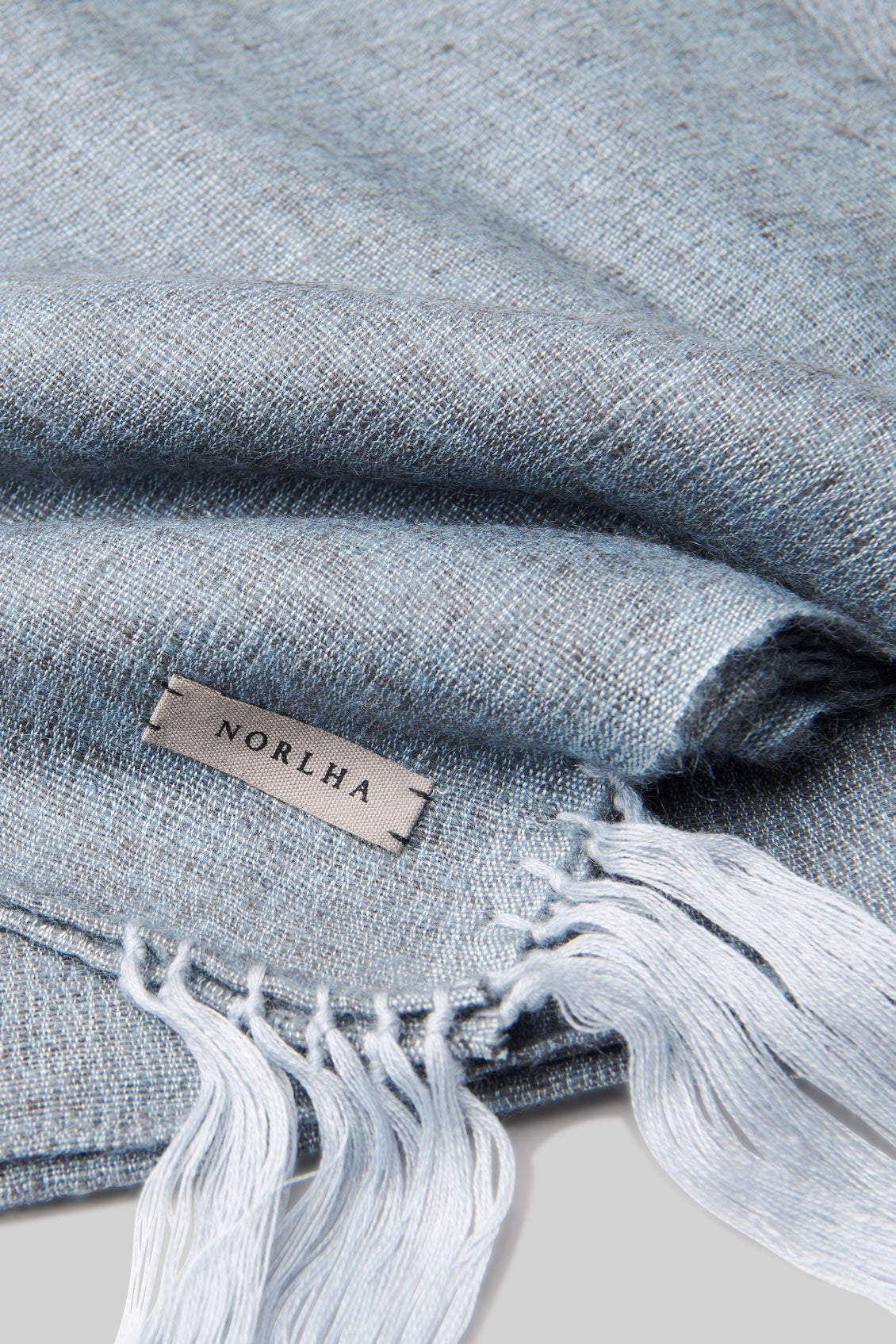 Village Tassel Blanket - Silver