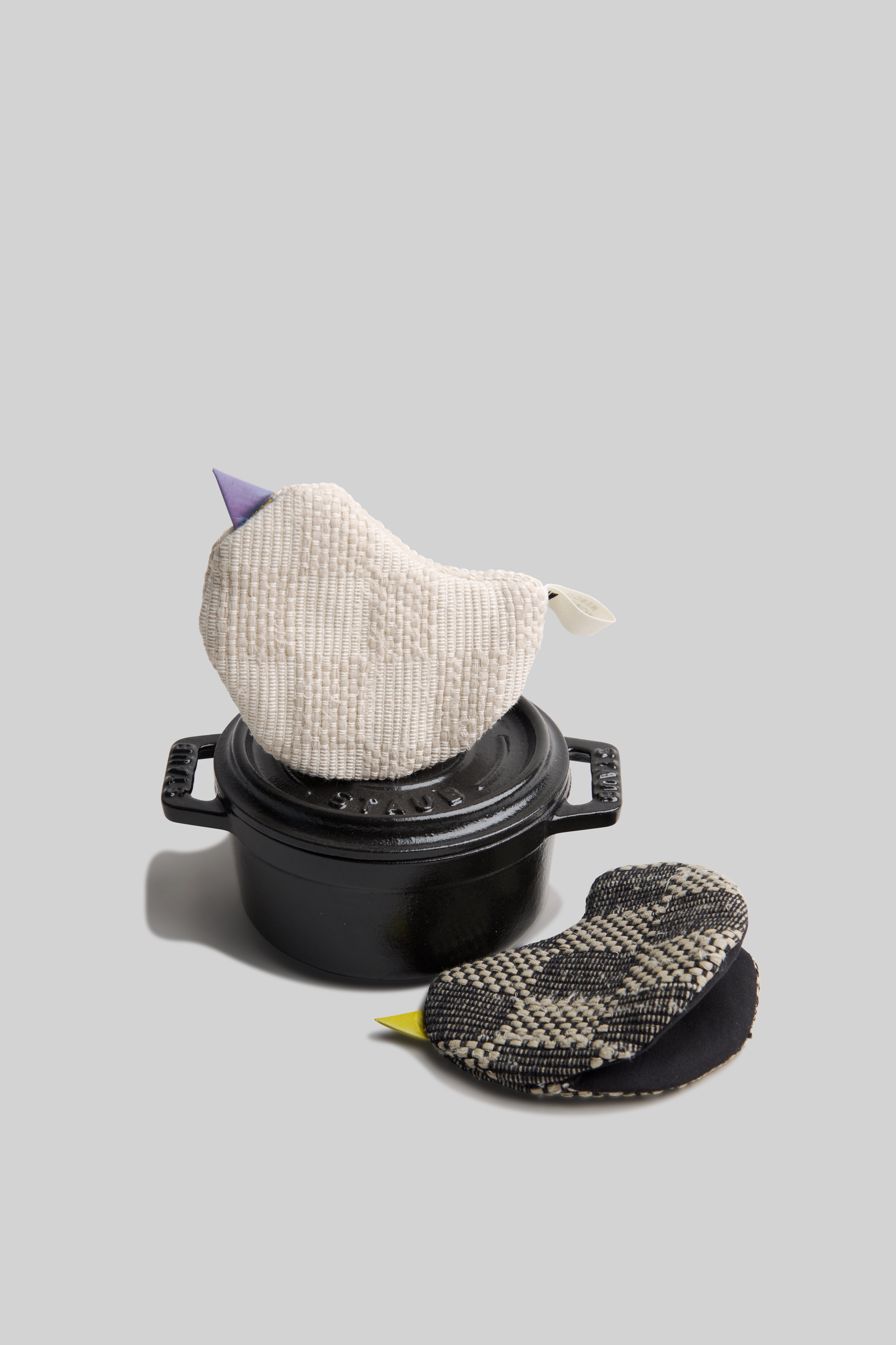 Bird Oven Mitts - White