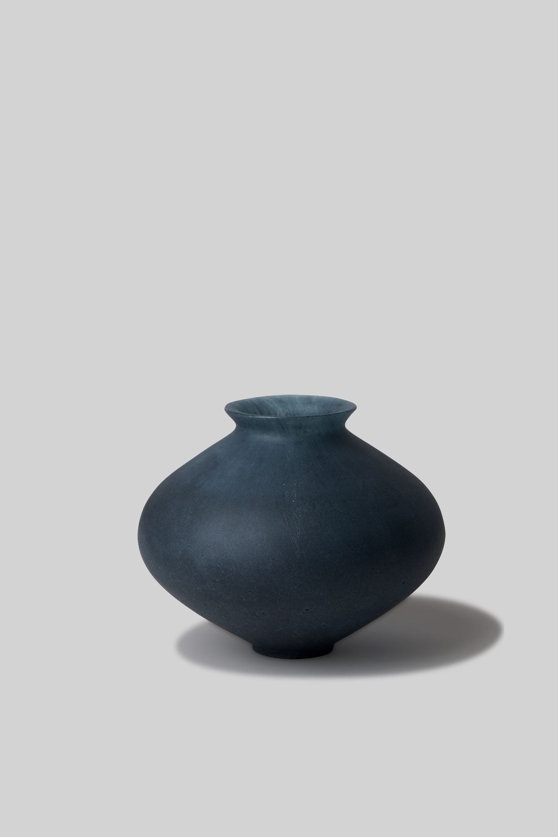 Pâte de Verre Glass Round Vase - Navy Blue