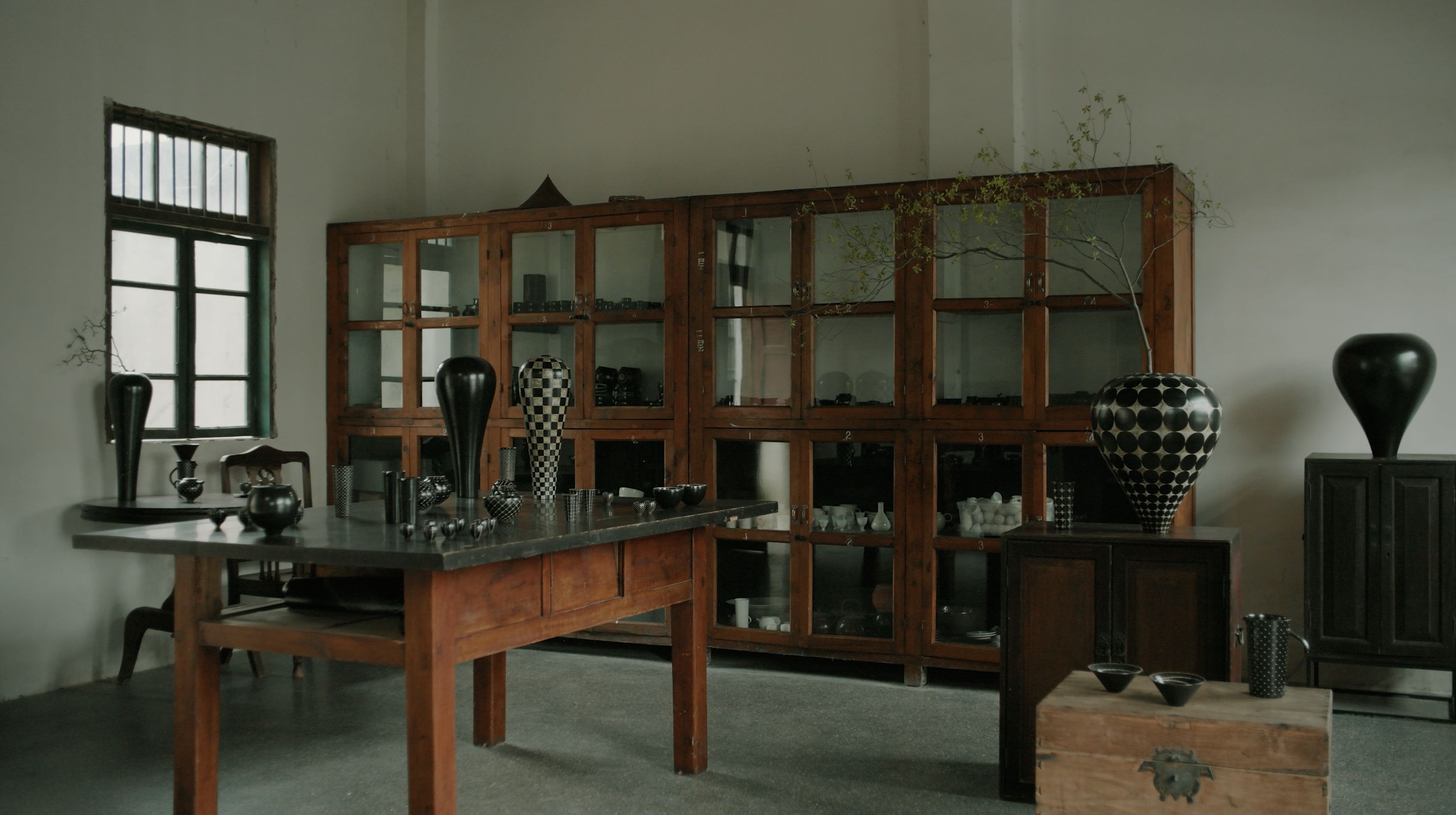 Xuan Ceramic Meiping Vase