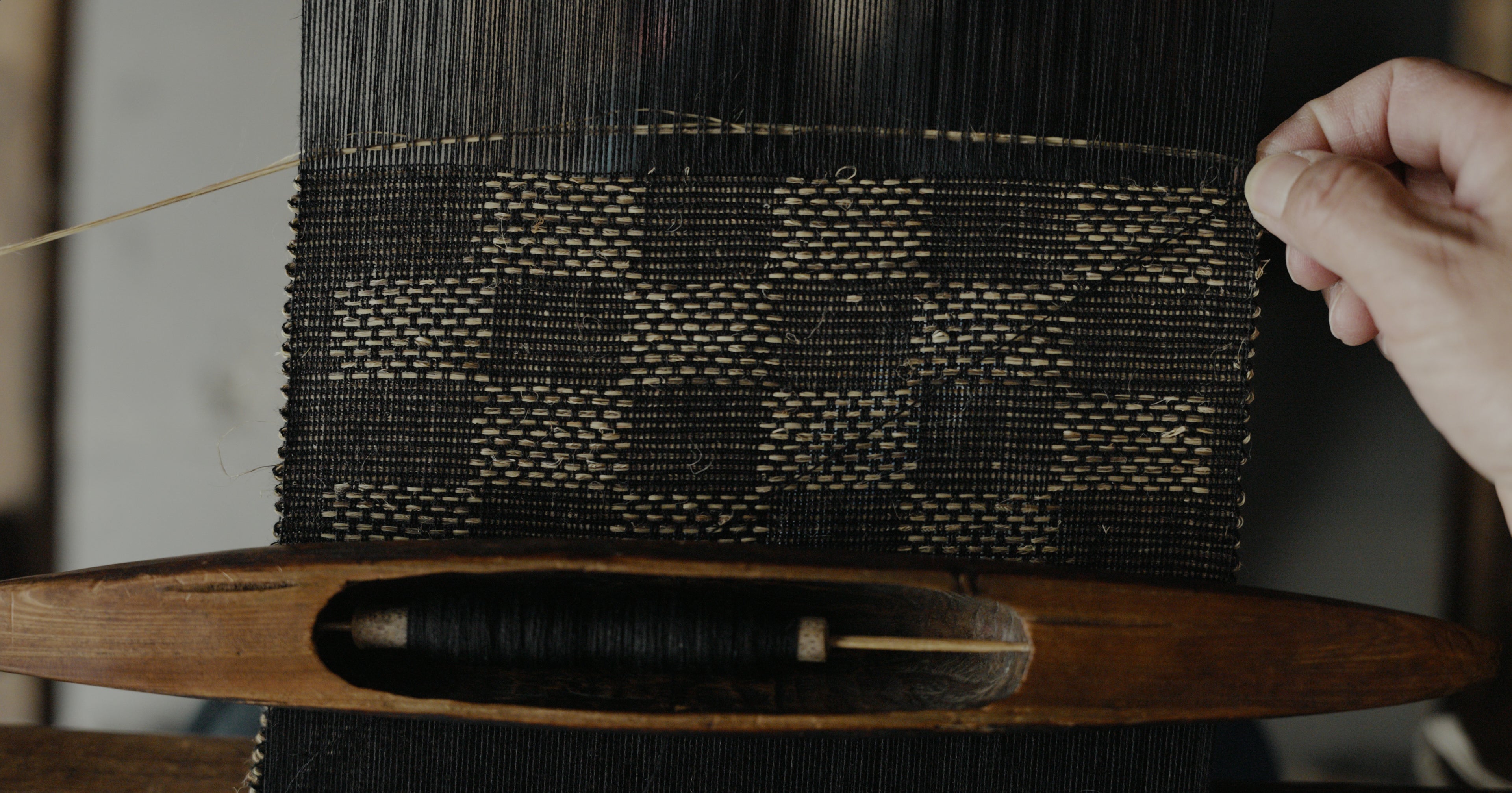 Split-Weave Tea Mat - Black