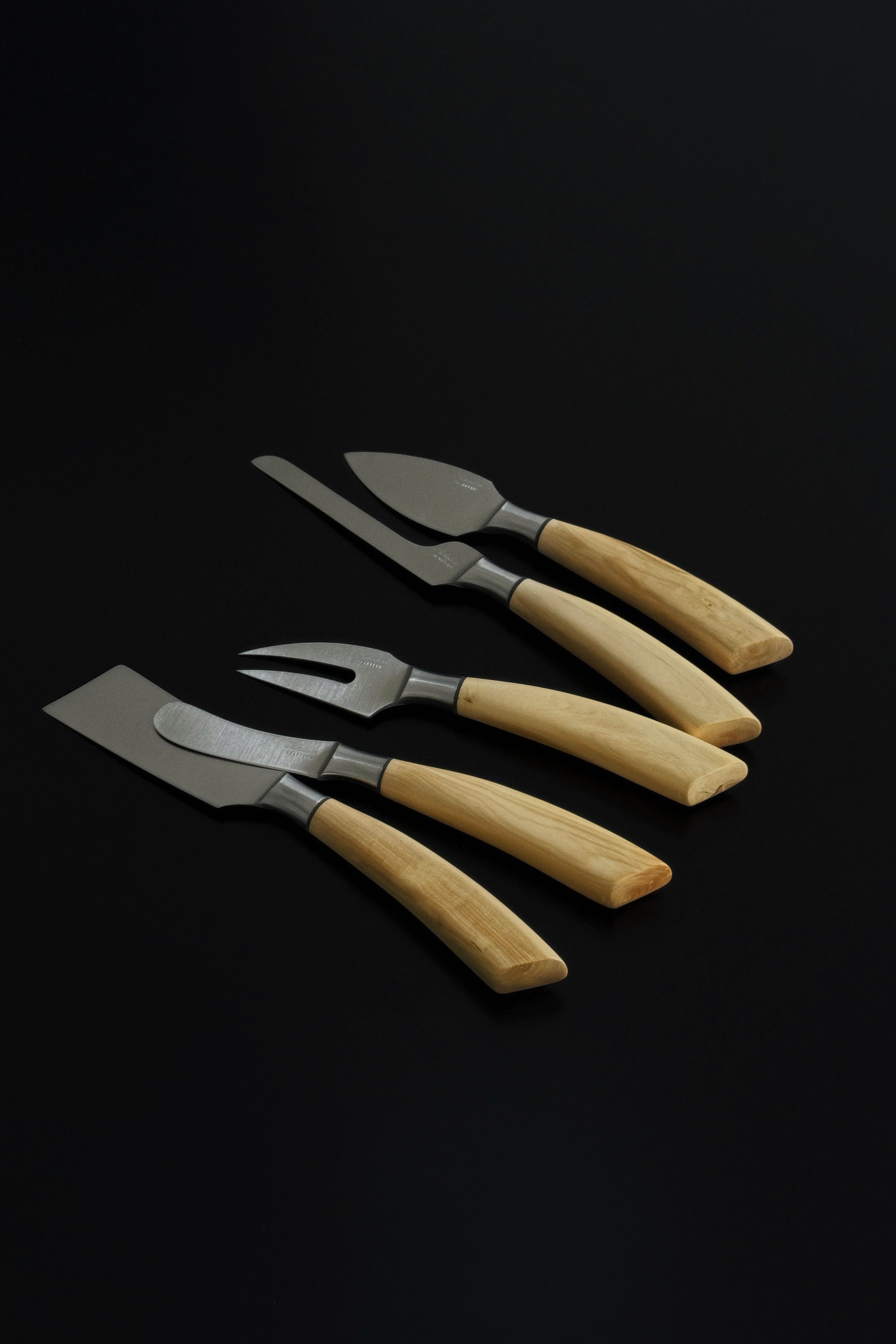Boxwood Cheese Knives – Set of 5